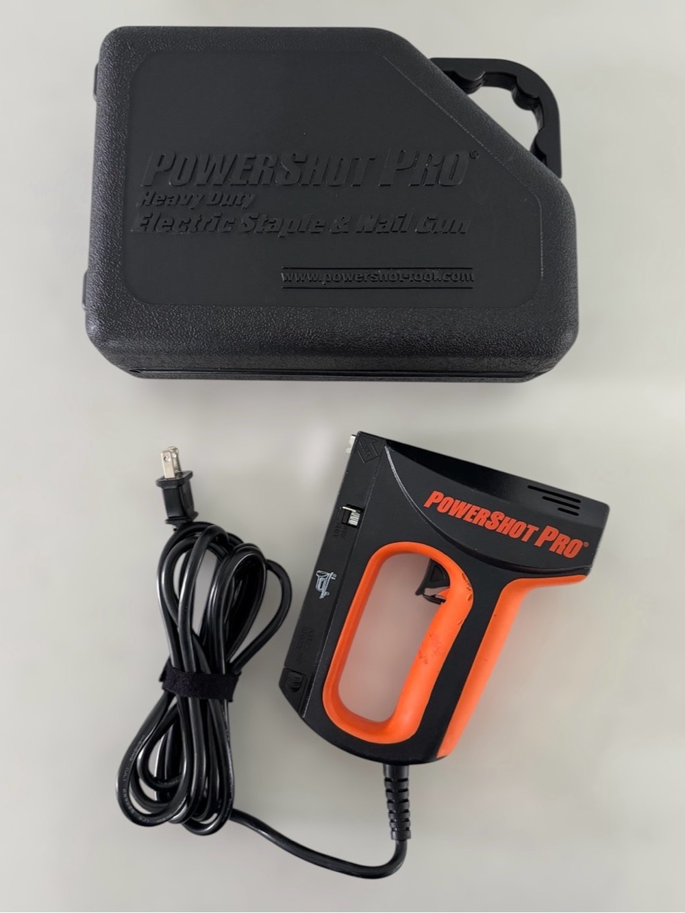 Powershot Pro 9100 Heavy Duty Electric Staple and Nail Gun in Hard Portable Case